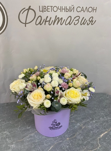 Сборная коробка от интернет-магазина цветов в 