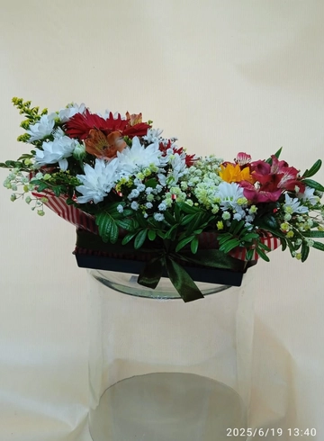 Композиция  сборная &laquo;Цветочный ансамбль&raquo; от интернет-магазина цветов в 