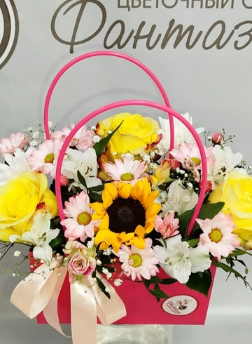 Композиция &laquo;Летнее  солнце&raquo; от интернет-магазина цветов в 