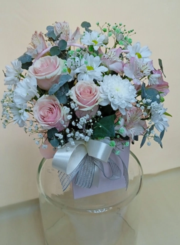 Композиция «Цветущее пробуждение» от интернет-магазина цветов в 