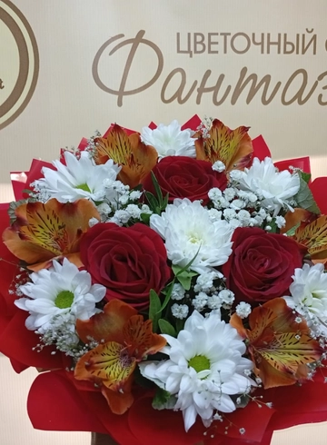 Композиции в дренажном горшке в ассортименте от интернет-магазина цветов в 