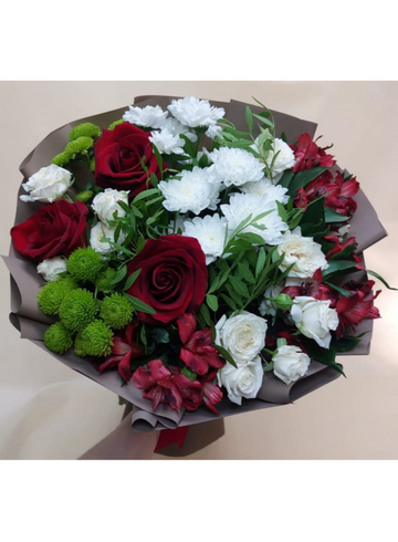 Сборный букет &laquo; Ночной сад&raquo; от интернет-магазина цветов в 