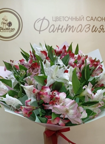 Монобукет «Нежная альстромерия» от интернет-магазина цветов в 