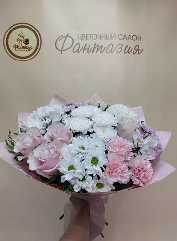 Сборный букет &laquo;Любящее сердце&raquo; от интернет-магазина цветов в 