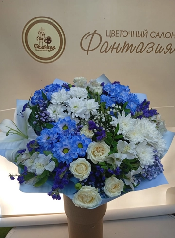 Сборный букет «Мудрый наставник» от интернет-магазина цветов в 