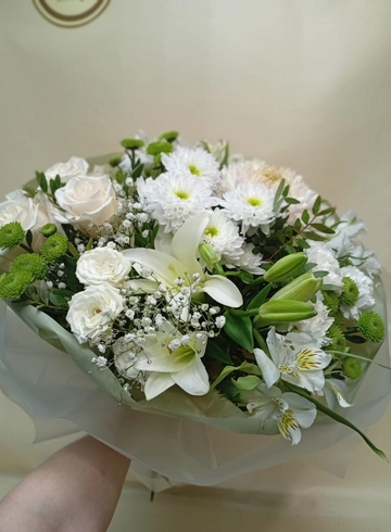 Сборный букет &laquo;Белый остров&raquo; от интернет-магазина цветов в 