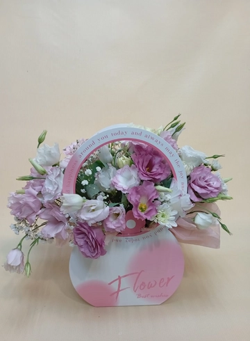 Композиция «Сумочка для маленькой принцессы» от интернет-магазина цветов в 