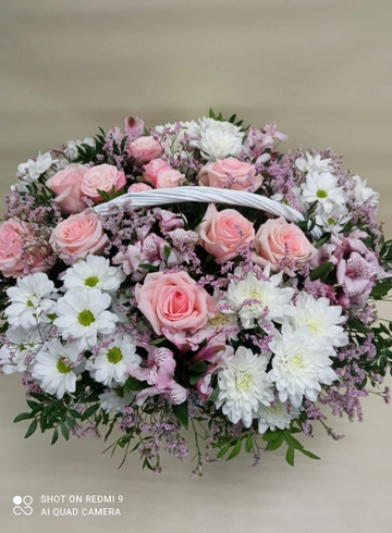 Композиция &laquo;Цветочная поляна&raquo; от интернет-магазина цветов в 